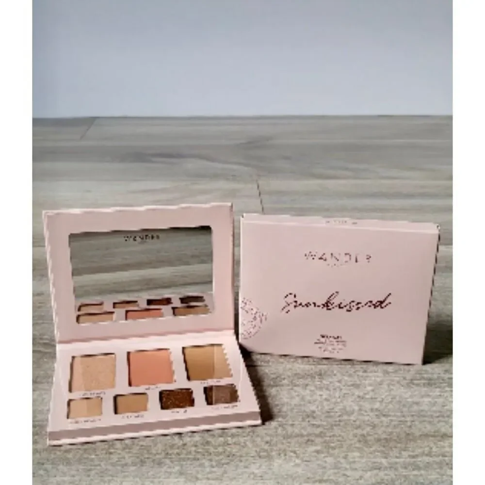 WANDER BEAUTY - Getaway Eye and Face Palette in 